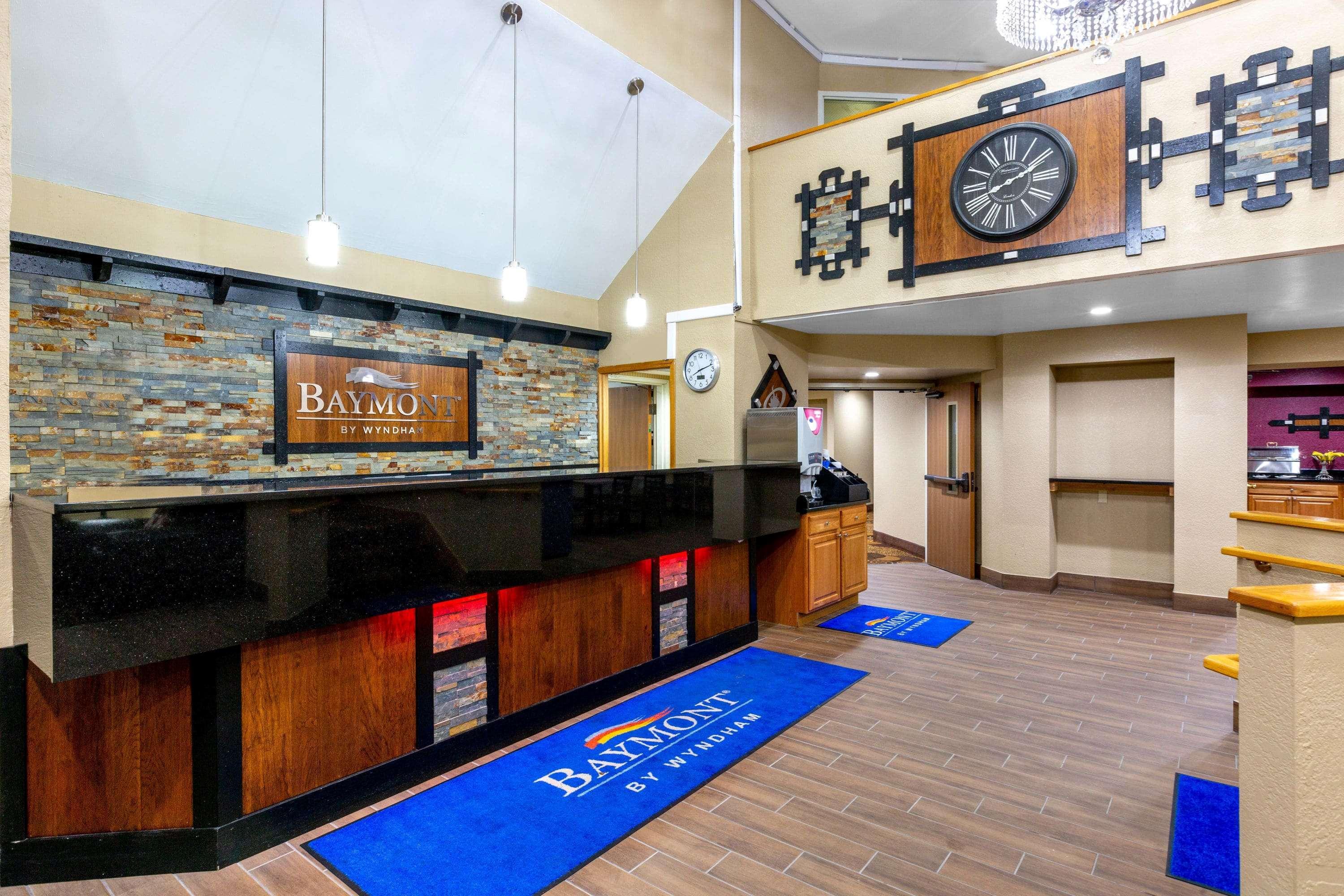 Baymont Inn & Suites By Wyndham Mukwonago Ngoại thất bức ảnh