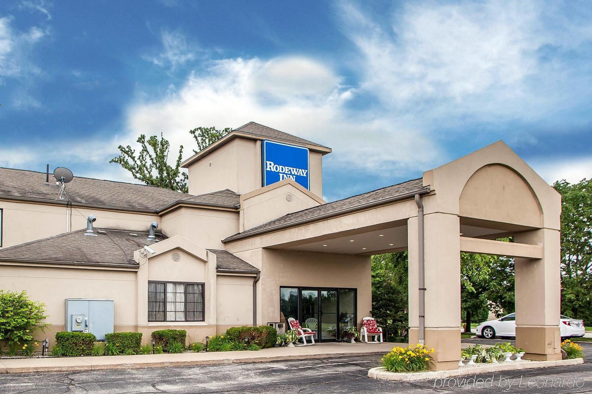 Baymont Inn & Suites By Wyndham Mukwonago Ngoại thất bức ảnh