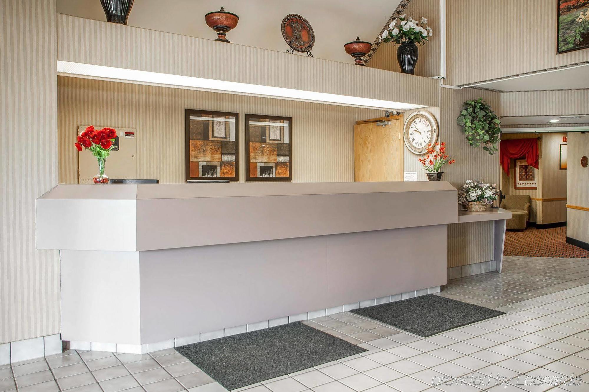 Baymont Inn & Suites By Wyndham Mukwonago Ngoại thất bức ảnh
